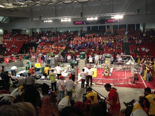 Top 10 Differences Between High School Sports and Robotics